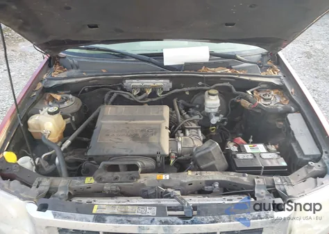 2011 Ford Escape Xlt from USA, damaged, VIN 1FMCU0DGXBKA31235